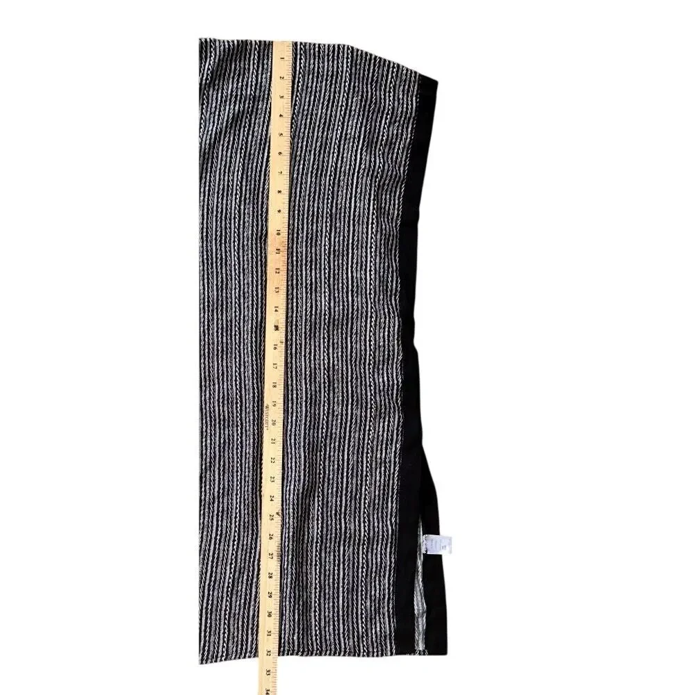 NWT BTFL-life Black & White Pattern w/ Gold Threading Sleeveless Kimono One Size
